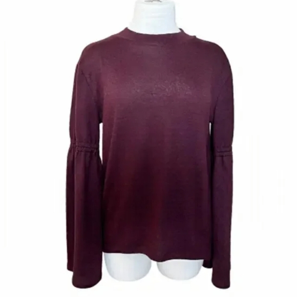 Urban Heritage Sweater - Picture 3 of 6